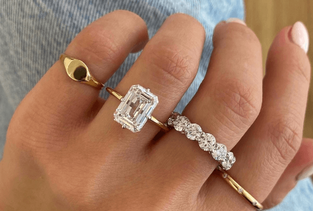 Emerald Cut Diamond Rings